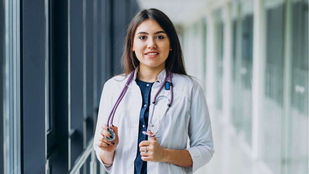 How to Become a Travel Medical Assistant